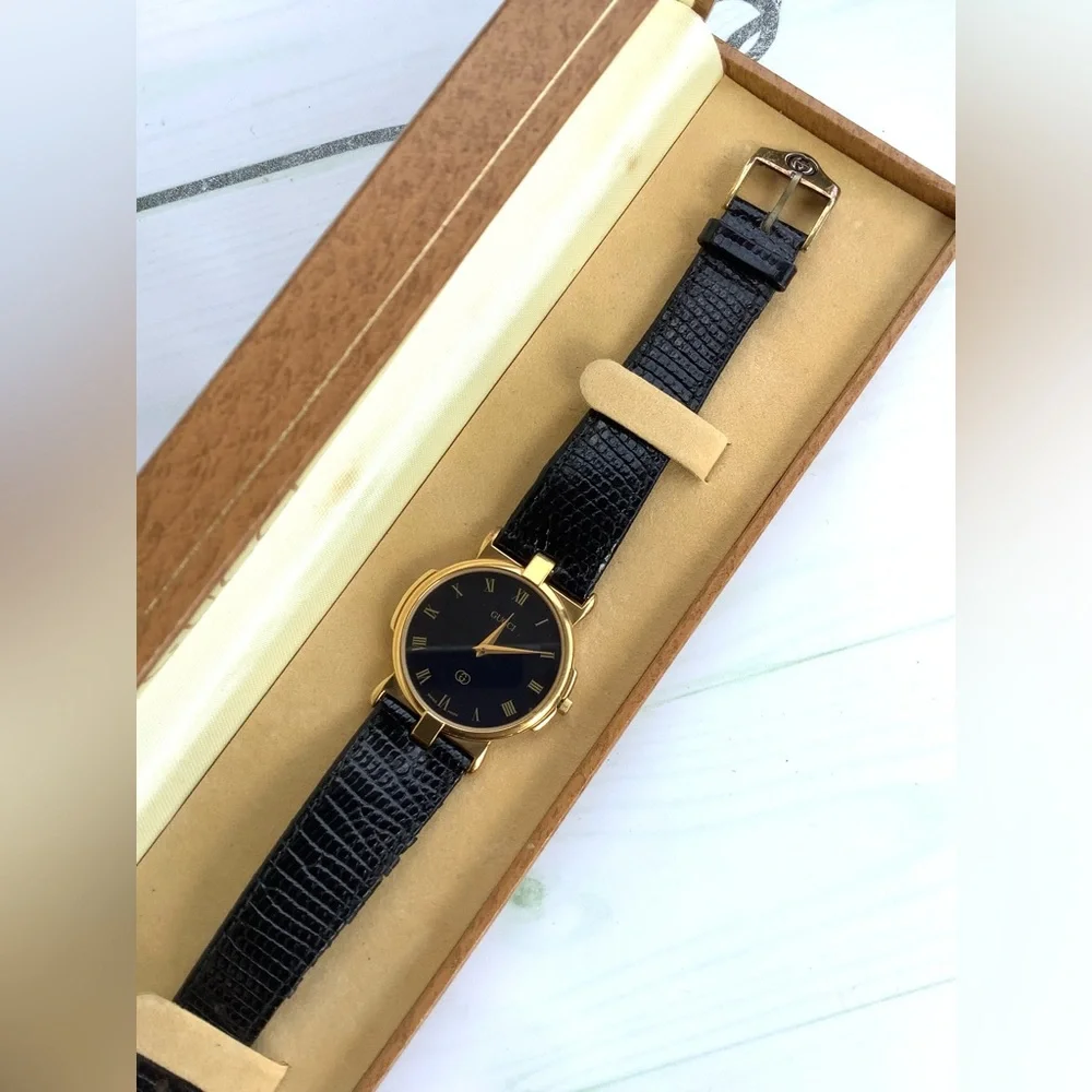Authentic GUCCI DRESS watch💥💥💥